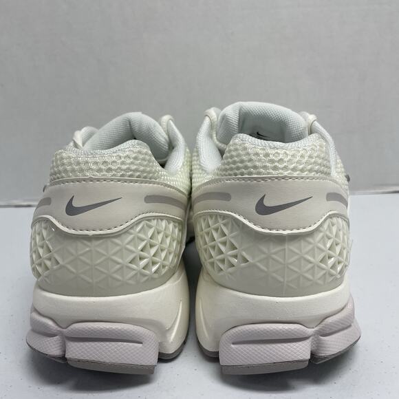 Nike Air Zoom Vomero 5 Sail Vast Grey FB9149 103 Size 9 White Runner Workout